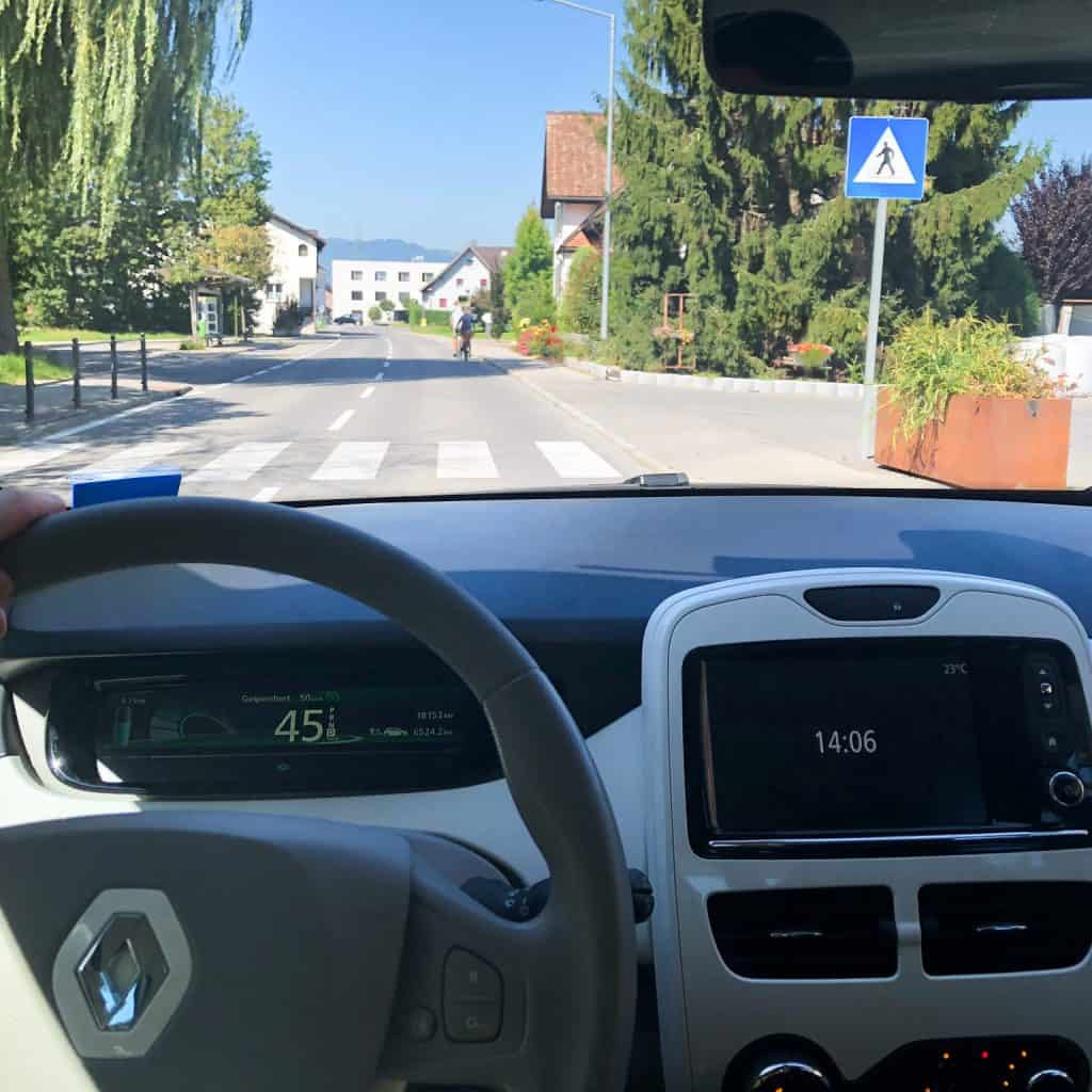 Fahrt mit dem Caruso Zoe - Sicht aus dem Cockpit